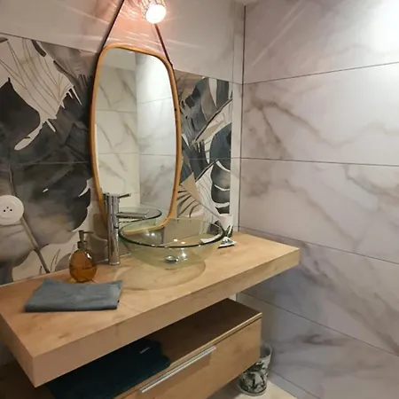 La Romarine Lägenhet